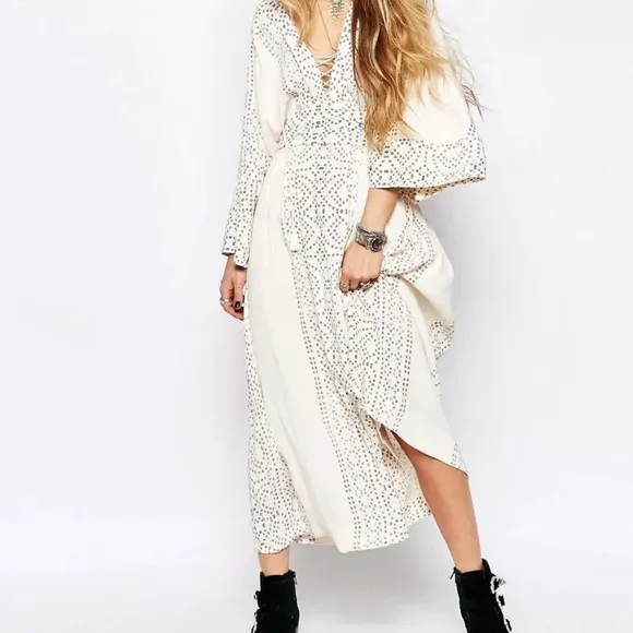 NEW Free People beige print Modern Kimono Style boho dress size 6