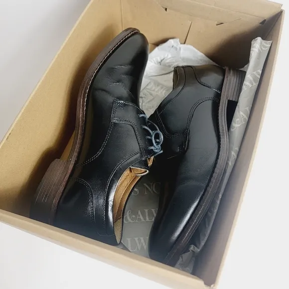 NEW Johnston &amp; Murphy Mason Plain Toe Men's Black Leather Dress Shoes Size 8