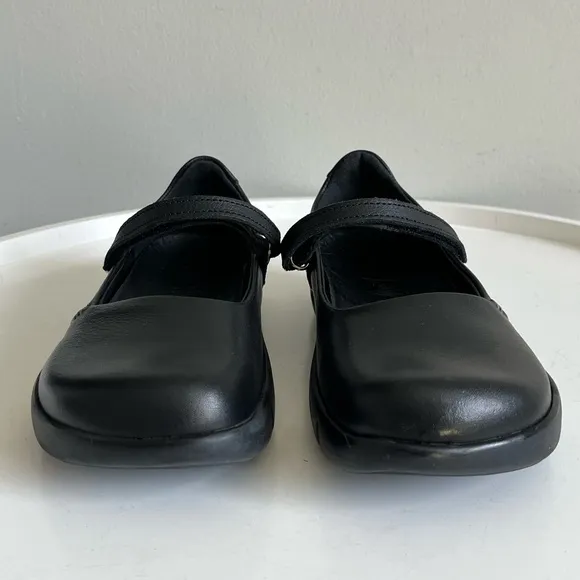 NEW Kalso Earth Dash Mary Jane Black Shoes Negative Heel Size 5