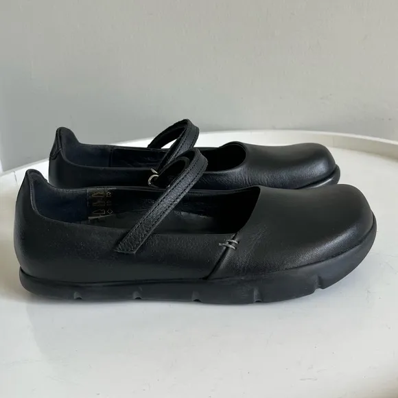 NEW Kalso Earth Dash Mary Jane Black Shoes Negative Heel Size 5