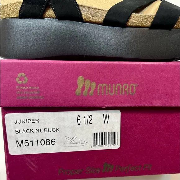 NEW Munro Women's Black Strappy Juniper Sandals Shoes / Sz 6.5 Wide