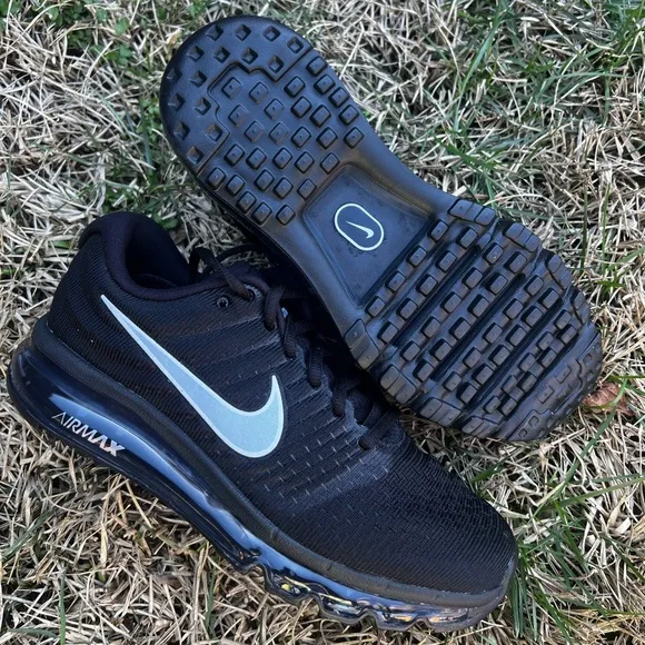 NEW Nike Air Max 2017 size 7.5 Womens Black Retro (2024) shoes