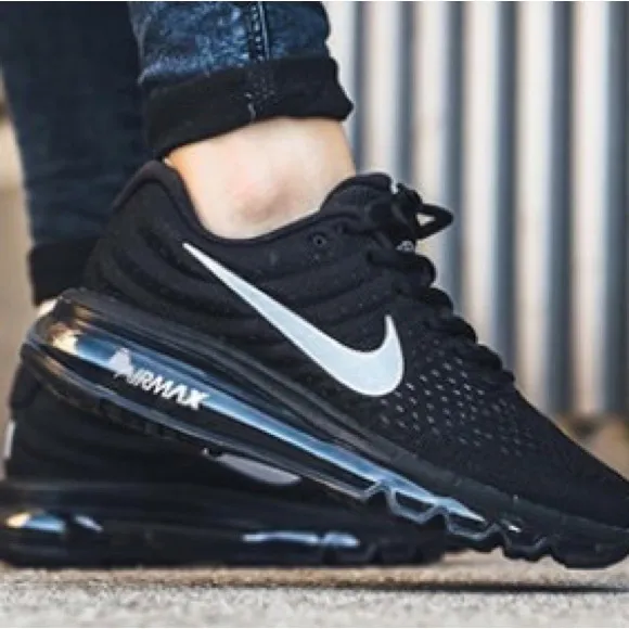 NEW Nike Air Max 2017 size 7.5 Womens Black Retro (2024) shoes