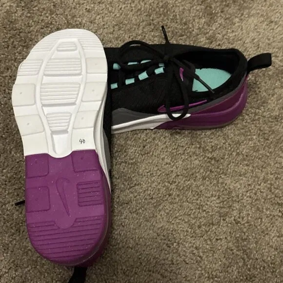 New Nike AirMax Motion 2 Girls 5Y 5 Purple/Gunsmoke/white Athletic Shoes Sneaker