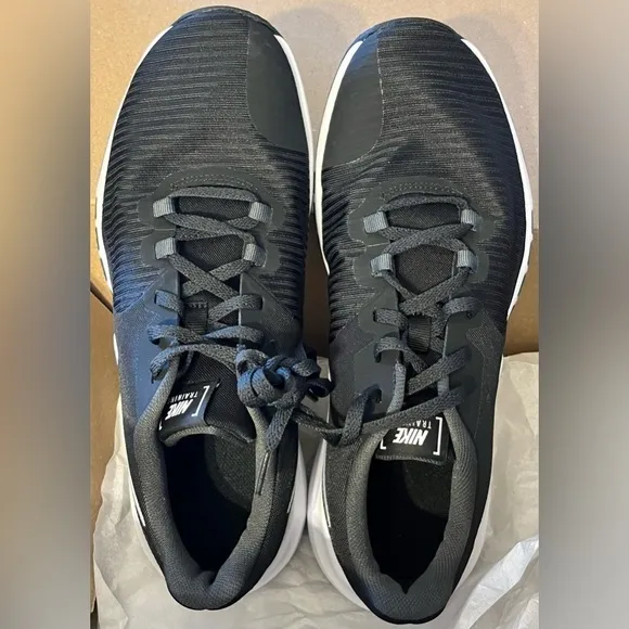 NEW- Nike Flex Control 4 Men's Workout Shoes (CD0197-002) SIZE: 9.5