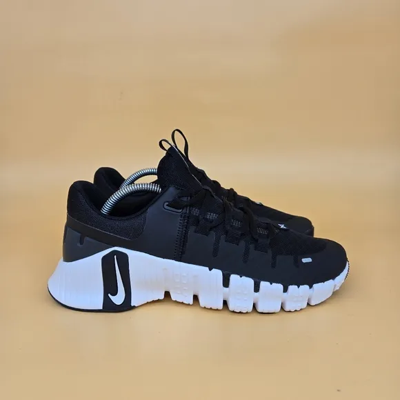 New Nike Free Metcon 5 Black Anthracite Women's Workout Shoes Size 8