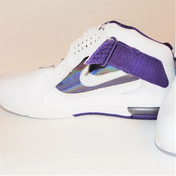 NEW Nike Shoes Women 10.5 Basketball Athletic Lebron James Soldier 454149 Purple