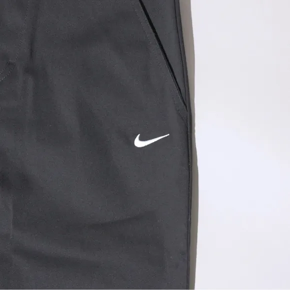 NEW - Nike Sportswear Black Chino Loose Fit Pants - Men’s size 32