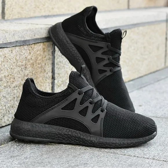 NEW Non Slip Running Shoes Lightweight Breathable Sneakers. Size US 9.5 / 43 EU
