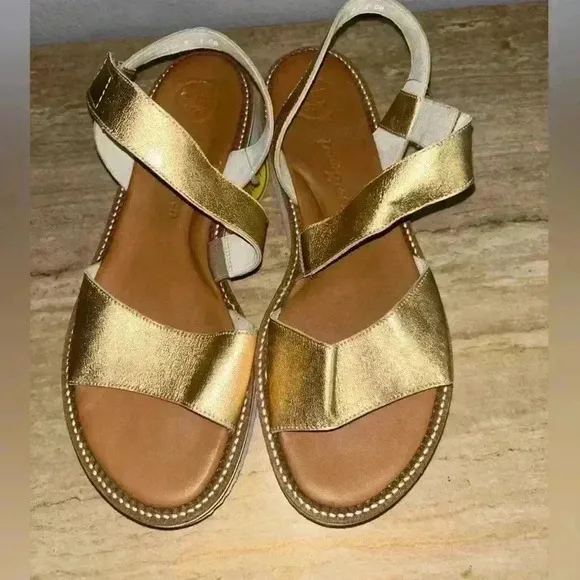 NEW Paul Green Dede Platform Slingback Sandal