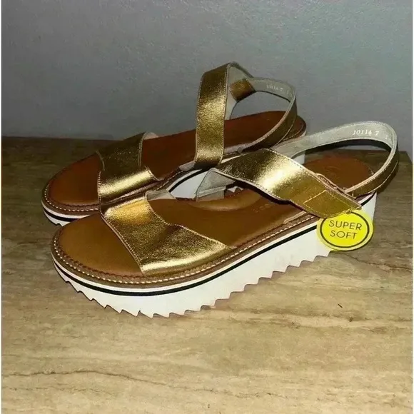 NEW Paul Green Dede Platform Slingback Sandal