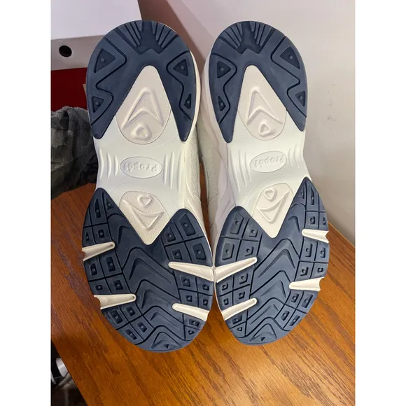 NEW Propet Stability X Strap White Navy Sneakers Walking Shoes Comfort Mens 12