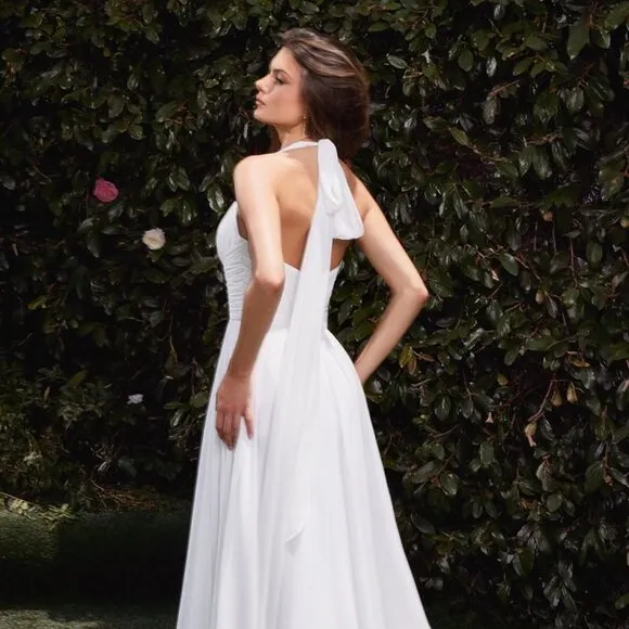 NEW SLEEVELESS LONG A-LINE OFF WHITE WEDDING DRESS W/ HALTER NECKLINE CD372W