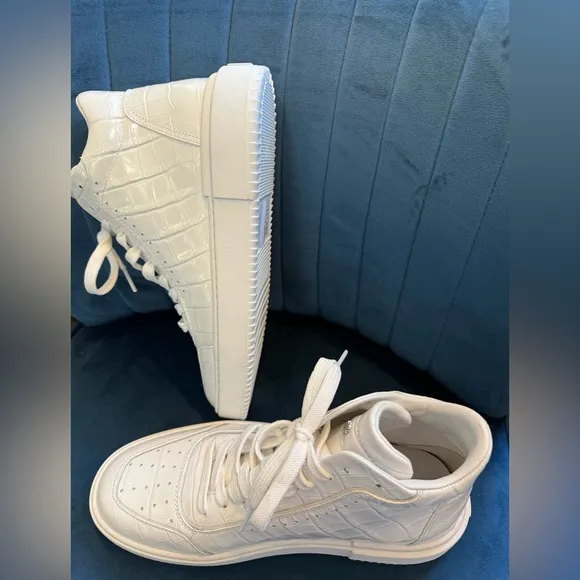 New STUART WEITZMAN Croc RYAN High-Top Leather SNEAKER Women 9 White MSRP$425