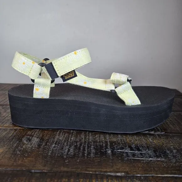 NEW Teva Flatform Universal Womens Size 9 Platform Sandals Yellow Floral Black