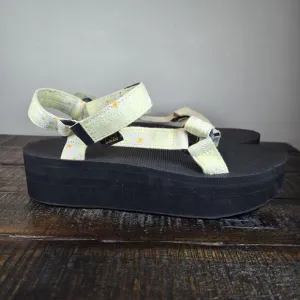 NEW Teva Flatform Universal Womens Size 9 Platform Sandals Yellow Floral Black