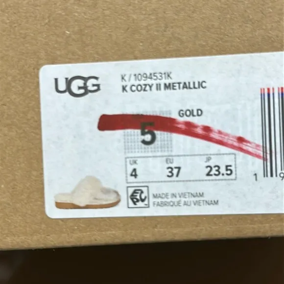 NEW UGG KIDS COZY II METALLIC GOLD