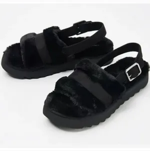 NEW UGG KOOLABURRA COZY SLIDES IN BLACK $100