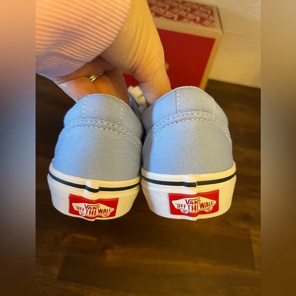 NEW VANS shoes size 11 girls kids Ward blue &amp; silver metallic athletic sneakers