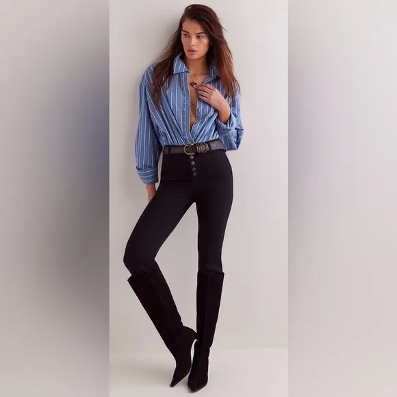 NEW with tags (NWT) Free People We The Free Aura Slim Cigarette Jeans