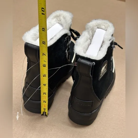 NEW - Womens Sorel Tivoli IV Waterproof Boots