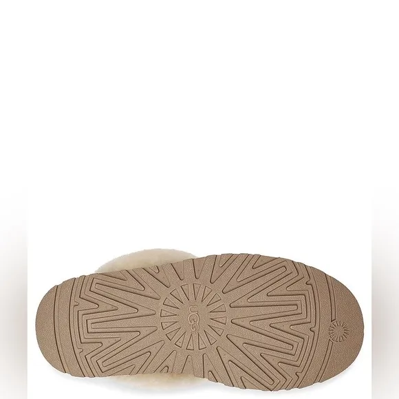 NEW!!! Women’s UGG Discquette Chestnut Suede Slippers Mule Size 5M
