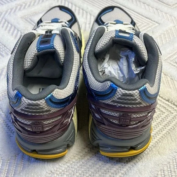 NEW BALANCE - 1906R