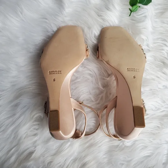 NIB Badgley Mischka Blakely Rhinestone Wedge Sandal, Size 5