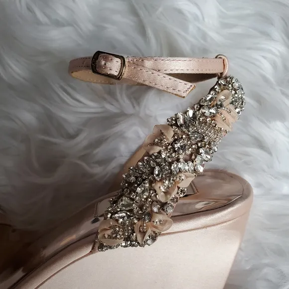 NIB Badgley Mischka Blakely Rhinestone Wedge Sandal, Size 5