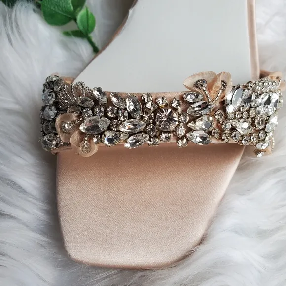 NIB Badgley Mischka Blakely Rhinestone Wedge Sandal, Size 5