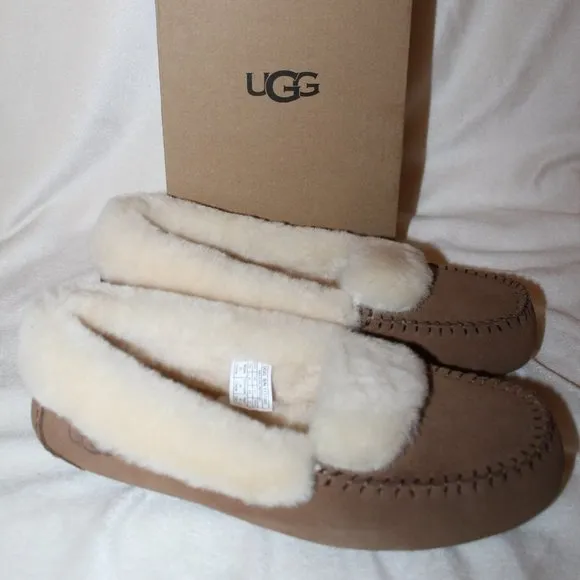 NIB UGG WOMEN'S SPILL SEAM SUEDE SHEARLING SLIP ON SLIPPERS CHESTNUT