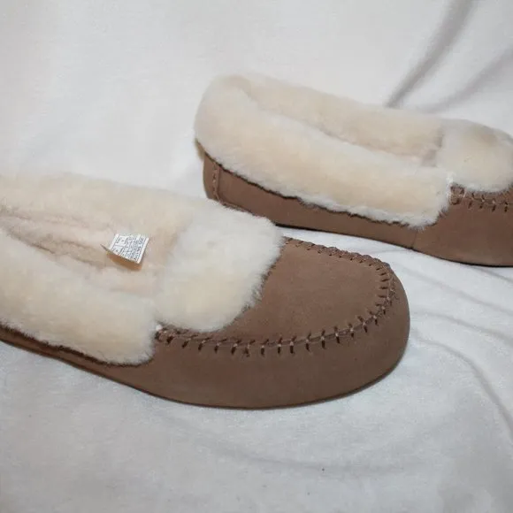 NIB UGG WOMEN'S SPILL SEAM SUEDE SHEARLING SLIP ON SLIPPERS CHESTNUT