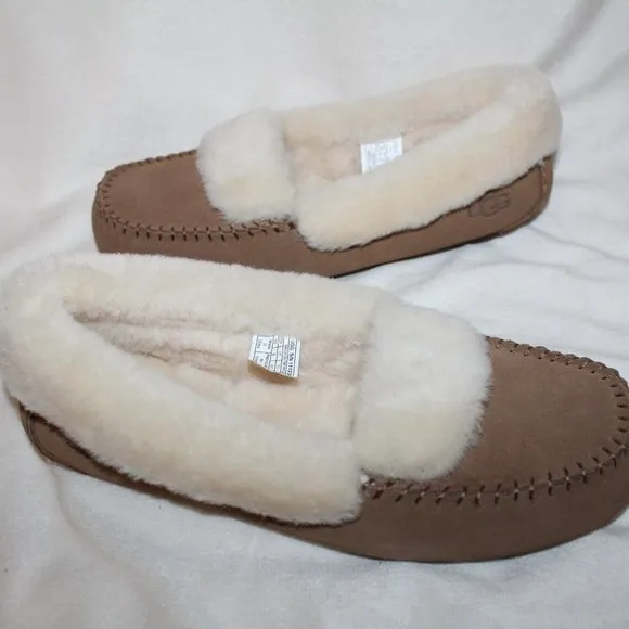 NIB UGG WOMEN'S SPILL SEAM SUEDE SHEARLING SLIP ON SLIPPERS CHESTNUT