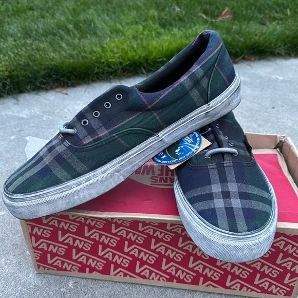 NIB Vans Era CA Lace Up Sneakers