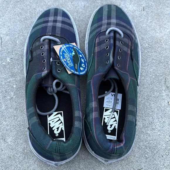NIB Vans Era CA Lace Up Sneakers