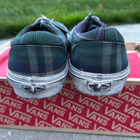 NIB Vans Era CA Lace Up Sneakers