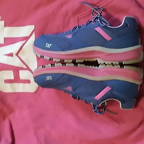 NIB Women's CATERPILLAR blue and pink shoes with composite toe size 8.5