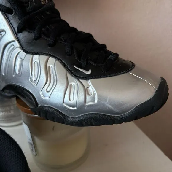 Nike Air Foamposite One Chrome Black  Sneakers Size 5.5Y Big KidsWomen’s 7 Shoes