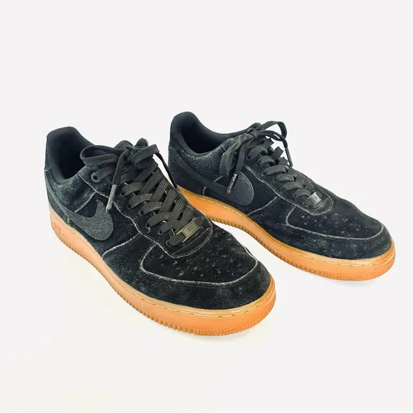 Nike Air Force 1 ‘07 low black suede gum sneakers, size 8.5