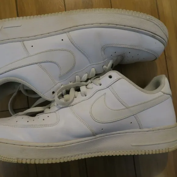 Nike Air Force 1 Low Triple White Retro Men's Size 13 315122-111 Basketball