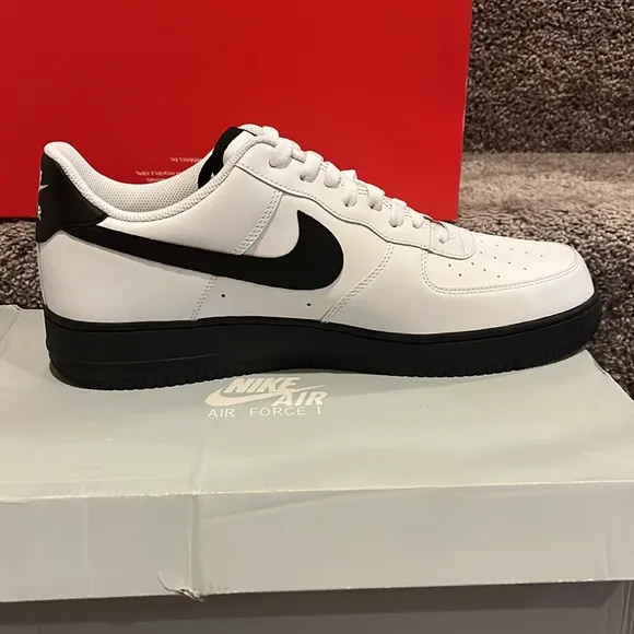 Nike Air Force 1 shoes sneakers 488298 140 from 2012 white black Mens size 15
