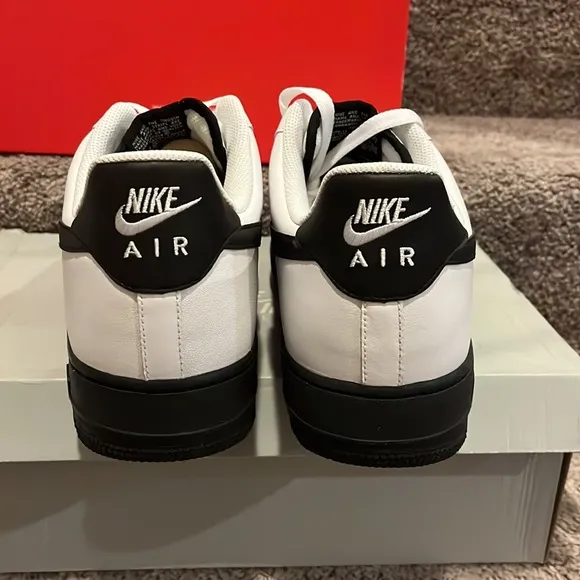Nike Air Force 1 shoes sneakers 488298 140 from 2012 white black Mens size 15