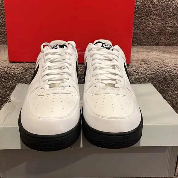 Nike Air Force 1 shoes sneakers 488298 140 from 2012 white black Mens size 15