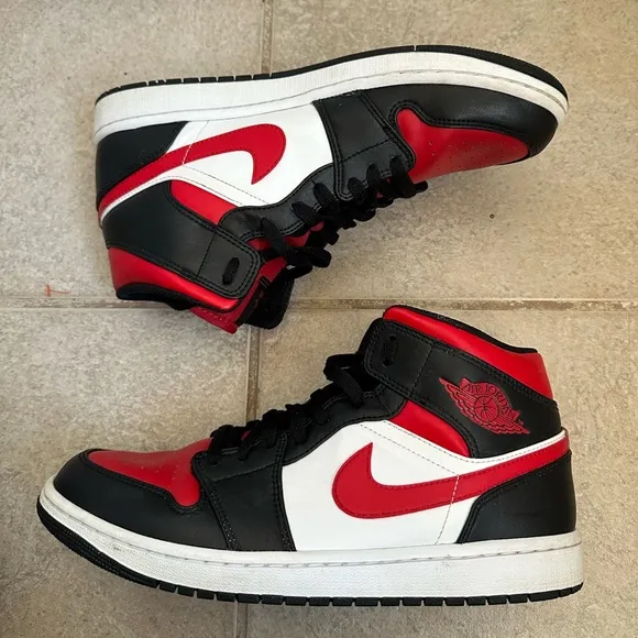 Nike Air Jordan 1 Mid Bred Toe Black Fire Red White Men's Shoes Size 10 sneakers