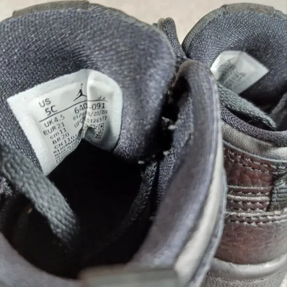 Nike Air Jordan 1 Mid Triple Black Sneakers 5C Kids Shoes