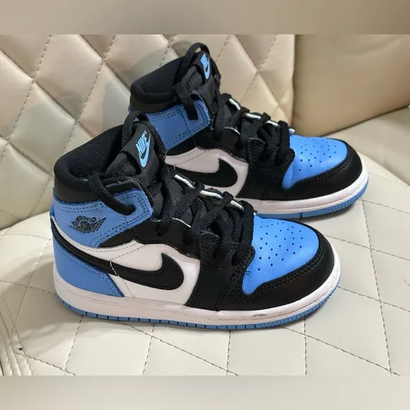 NIKE AIR JORDAN Retro OG High Top UNC Toe toddler shoes size 8c blue