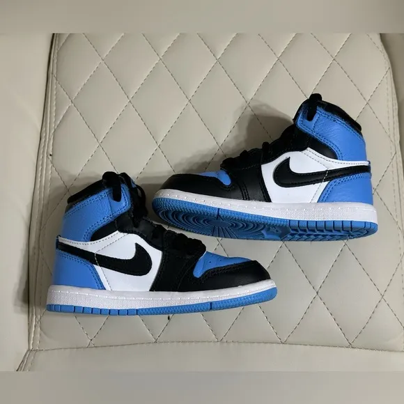 NIKE AIR JORDAN Retro OG High Top UNC Toe toddler shoes size 8c blue