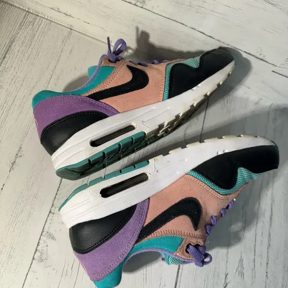 Nike Air Max 1 Have A Nike Day 6.5Youth Athletic Shoes Sneakers