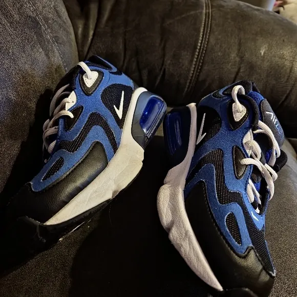 NIKE AIR MAX 200 team royal Sz7Youth