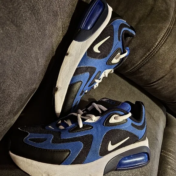 NIKE AIR MAX 200 team royal Sz7Youth